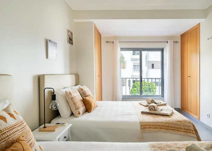 By Ferias Com Sol Lägenhet Quarteira